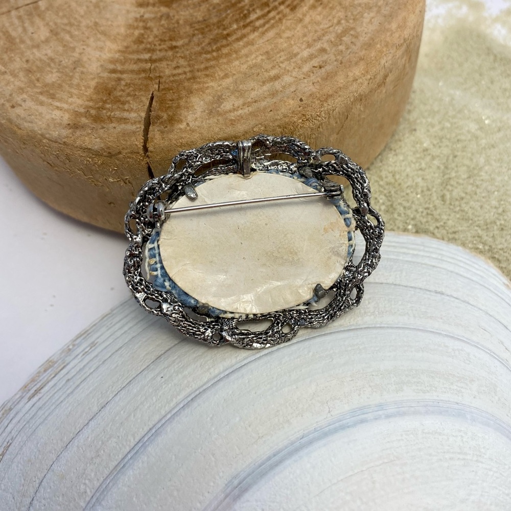Gorgeous Vintage Handmade Needlepoint Brooch & Pendant - Picture 6 of 7